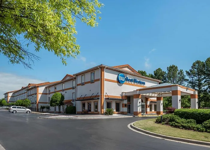 Best Western Carlton Suites