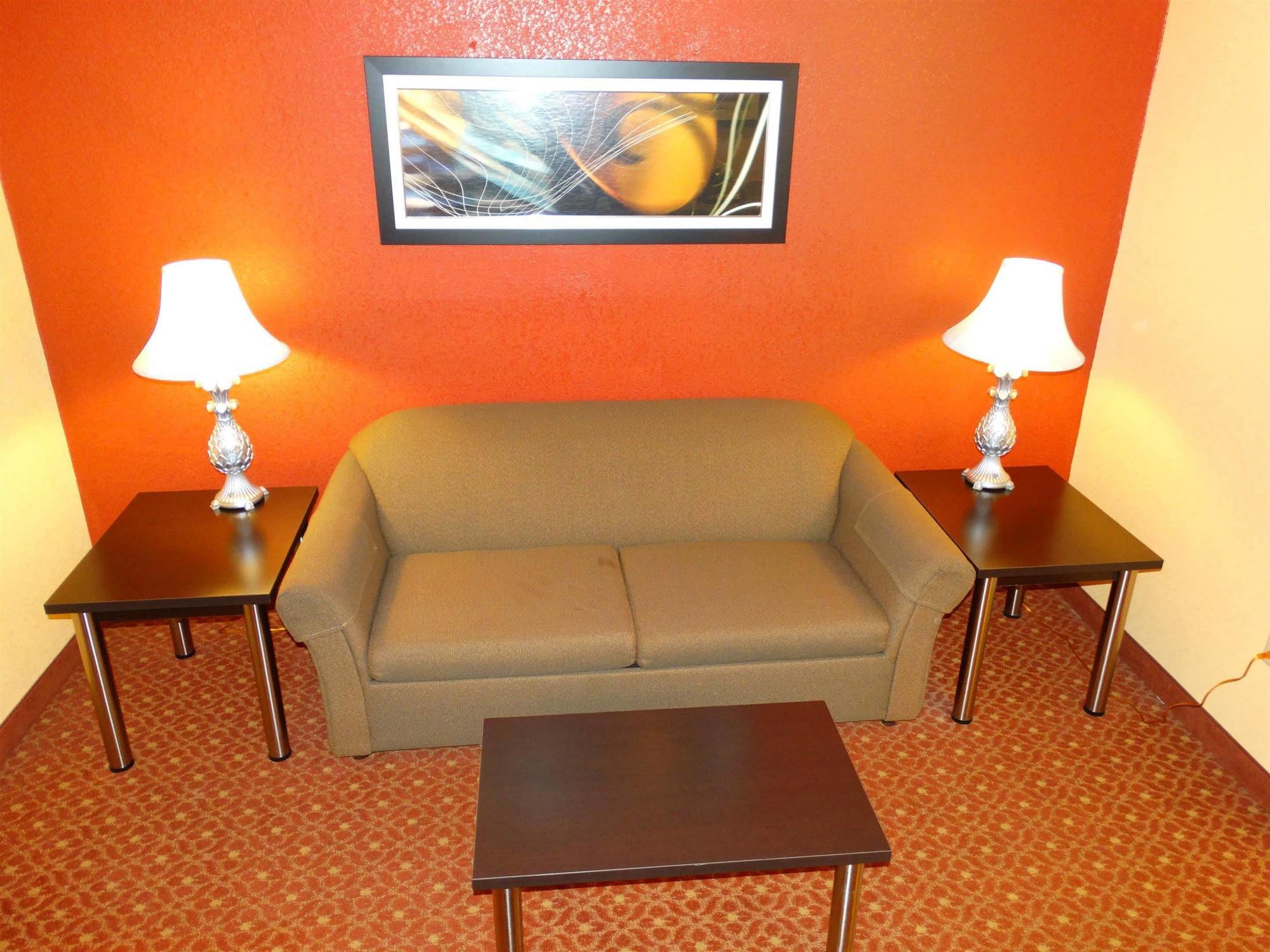 Western Carlton Hotel 4*